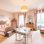 Manoir De Ponsay