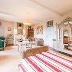 Manoir De Ponsay 펜션 찬토네이